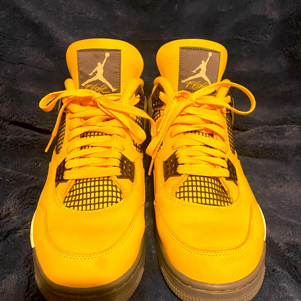 Air Jordan 4